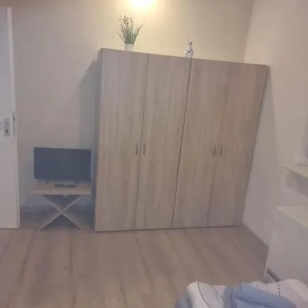 Апартаменты Monteurwohnung In - Lipper 70 - Eg